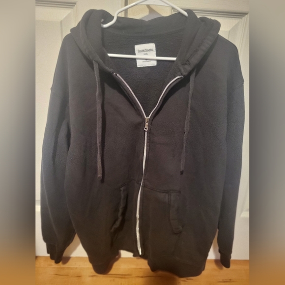 Social Tourist Full Zip Hoodie - Picture 5 of 7